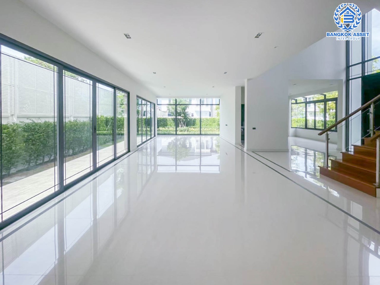 *****บ้านเดี่ยวมือสอง ม.เดอะพาวิลล่า กาญจนาภิเษก-บางบอน3 เนื้อที่ 199 ตร.ว. ฟังก์ชัน 5 นอน 6 น้ำ 2 ห้องแม่บ้าน 6 ที่จอดรถ บนทำเลศักยภาพ เชื่อมต่อถนนหลายเส้น ไม่ว่าจะเป็น ถ.เอกชัย, ถ.เพชรเกษม69, ถ.พระราม2 และใกล้จุดขึ้นทางด่วน "อาจณรงค์-รามอินทรา"